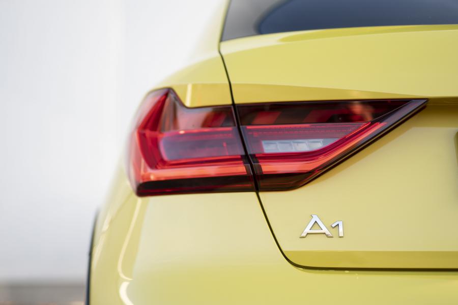 Детали экстерьера Audi A1 citycarver 2019 года  (UK) (фото 30 из 40)